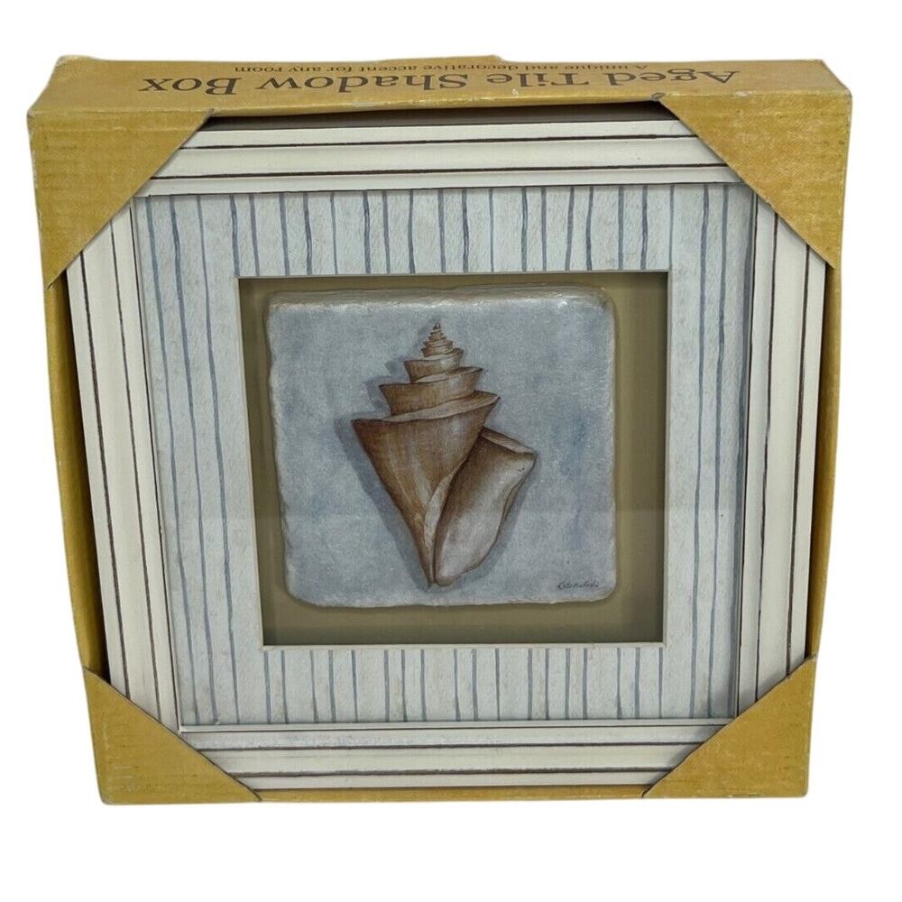 Wood Framed Shadow Box with Sea Shell NIP!